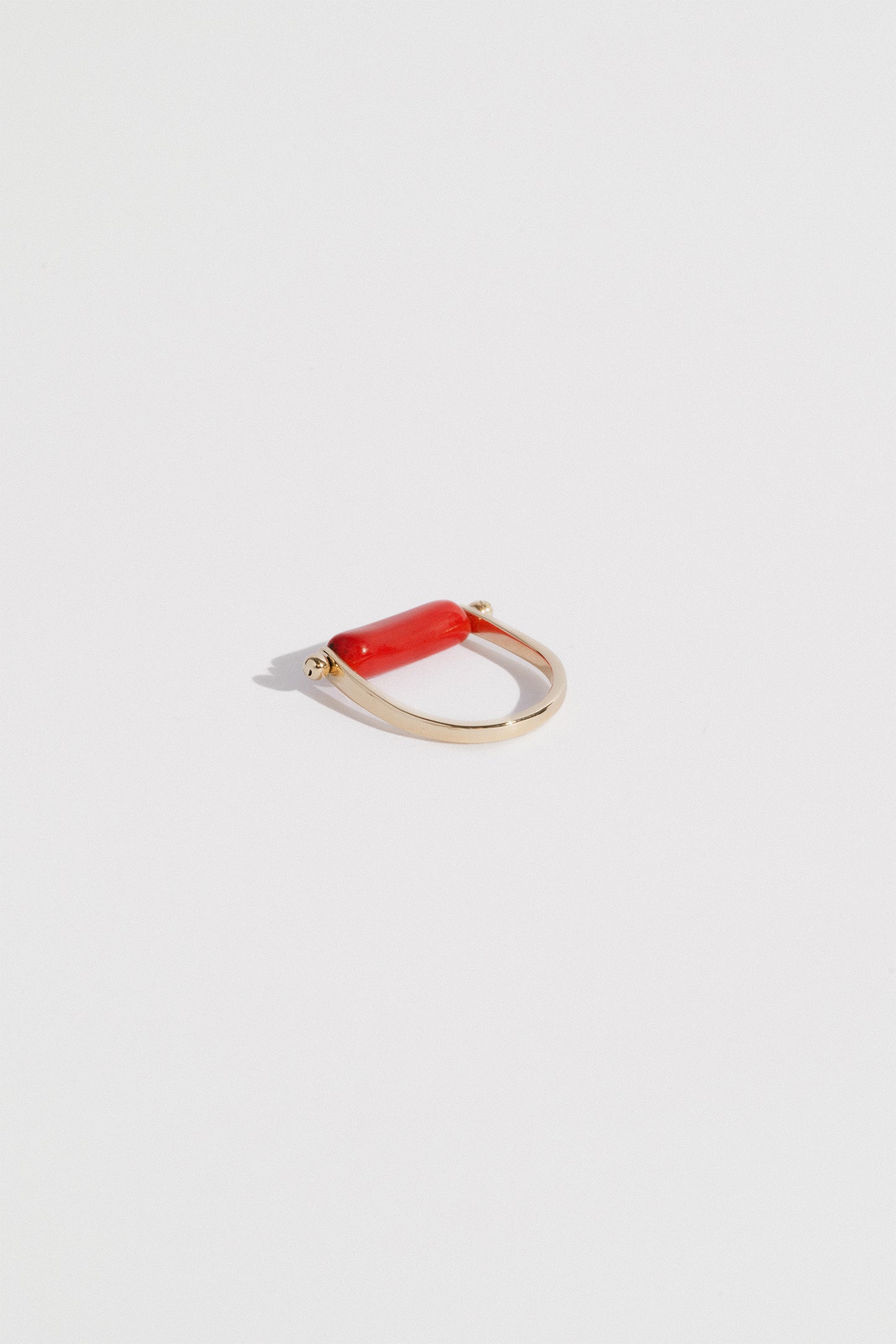 Rolling Stone Gold Ring – Red